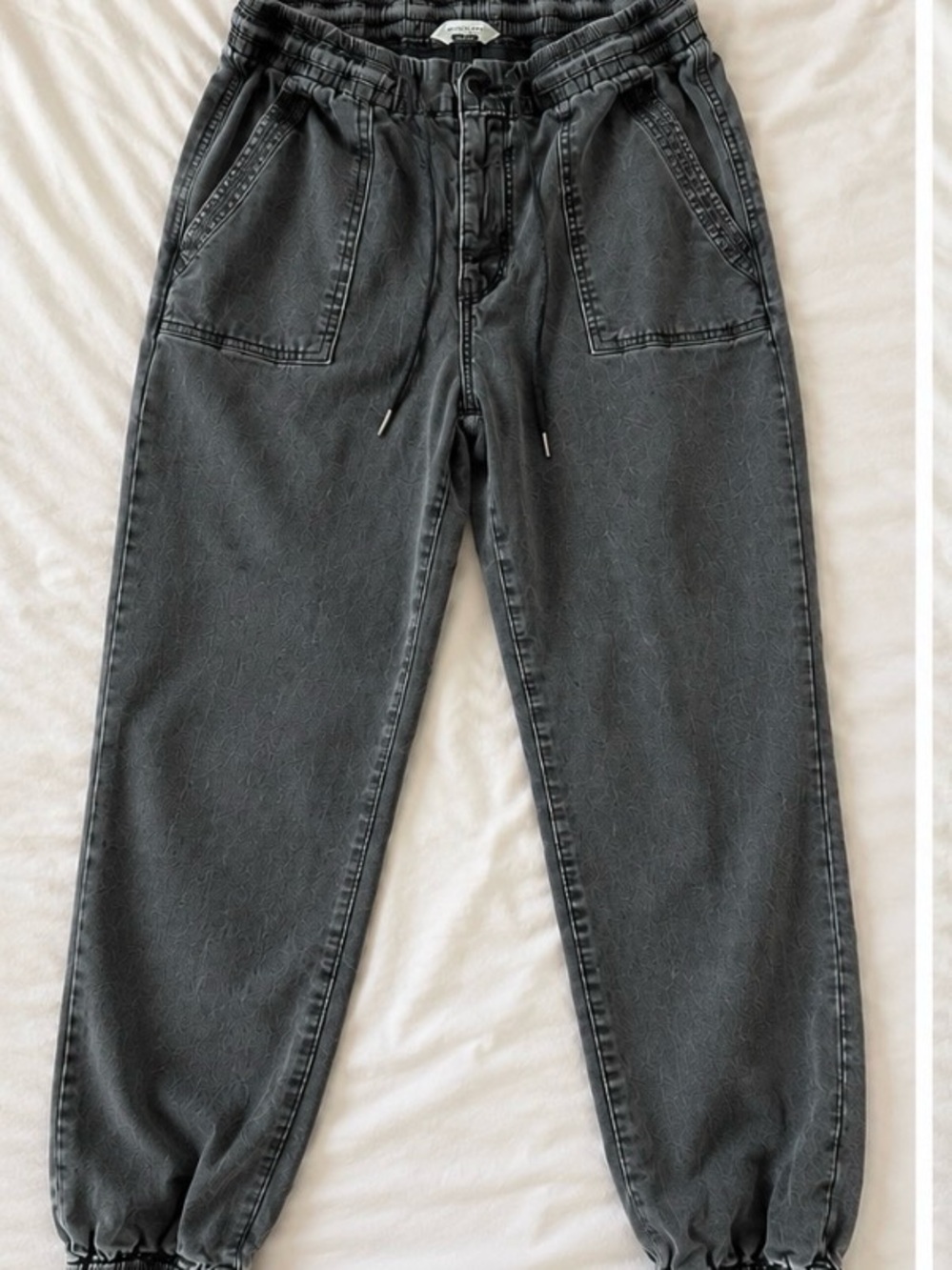 American Eagle Outfitters Women's Stretchy Charcoal Jogger Jeans